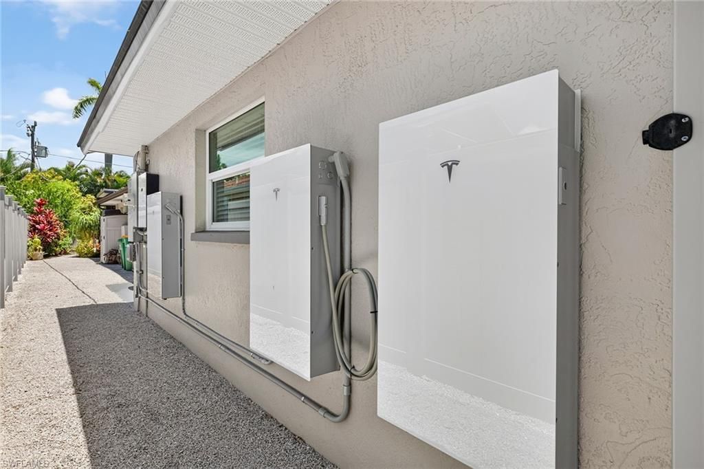 691 100th Ave N, Naples, FL 34108 Photo