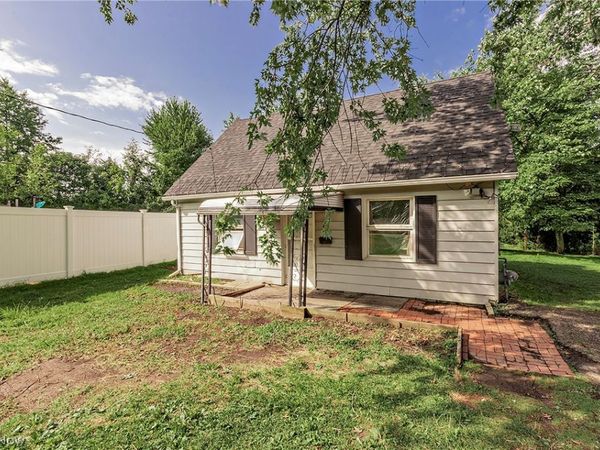 451 North Street, Chardon, OH 44024