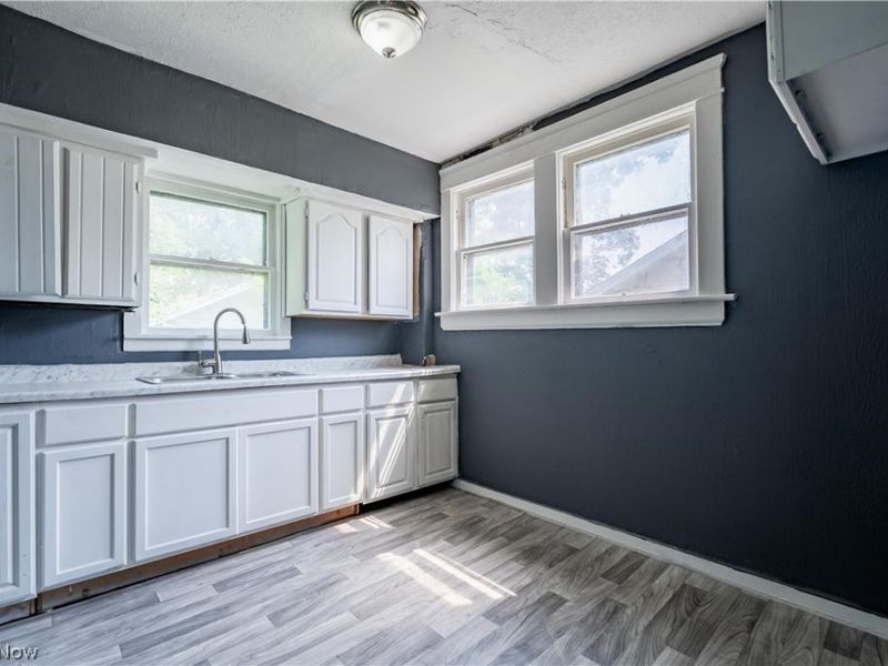 757 Baird Street, Akron, OH 44306 Photo 11