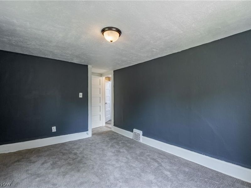 757 Baird Street, Akron, OH 44306 Photo 18