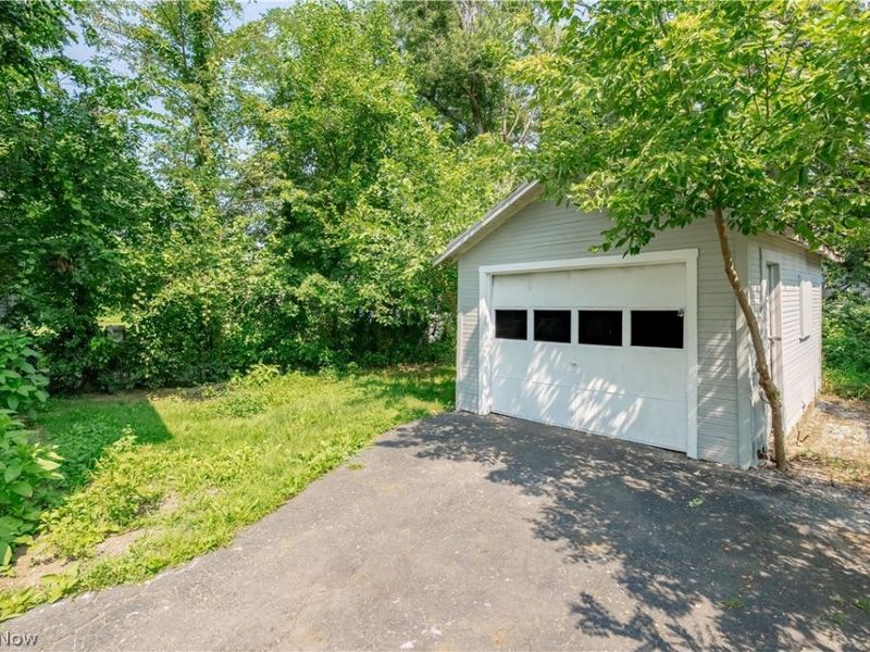 757 Baird Street, Akron, OH 44306 Photo 28