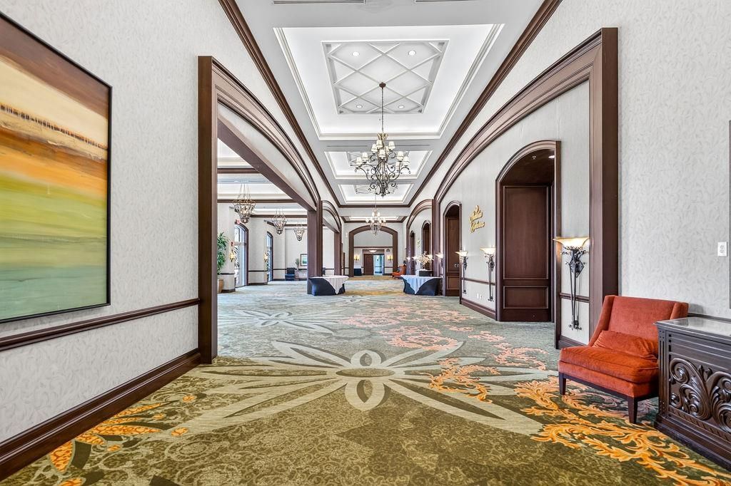 8121 Marina Inn Photo 40
