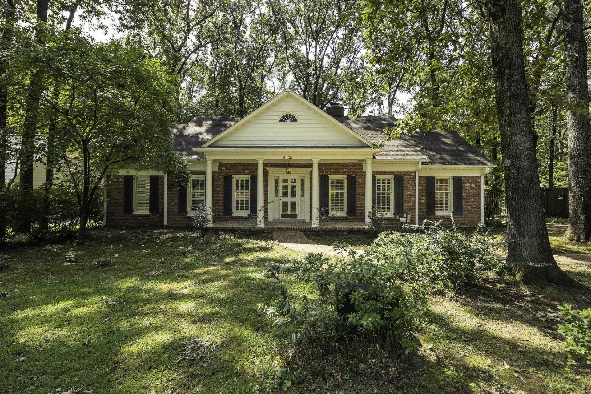 6435 Kirby Oaks Dr, Memphis, TN 38119 Main Photo