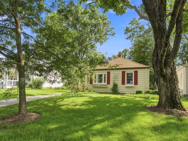 283 E Beechwold Boulevard , Columbus, OH 43214 Photo 4
