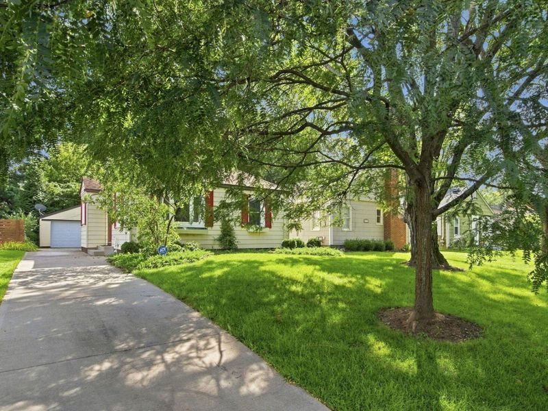 283 E Beechwold Boulevard , Columbus, OH 43214 Photo 5