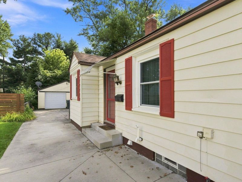 283 E Beechwold Boulevard , Columbus, OH 43214 Photo 6
