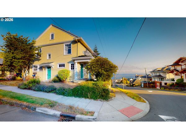 997 16TH ST, Astoria, OR 97103