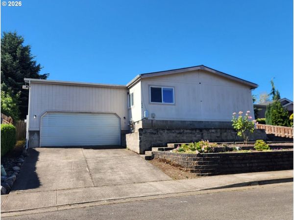 1838 MICHIGAN CITY NW LN, Salem, OR 97304