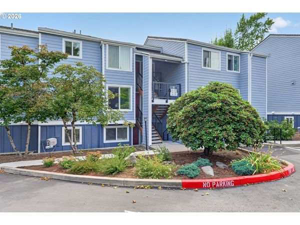 47 EAGLE CREST DR, Unit 14, Lake Oswego, OR 97035
