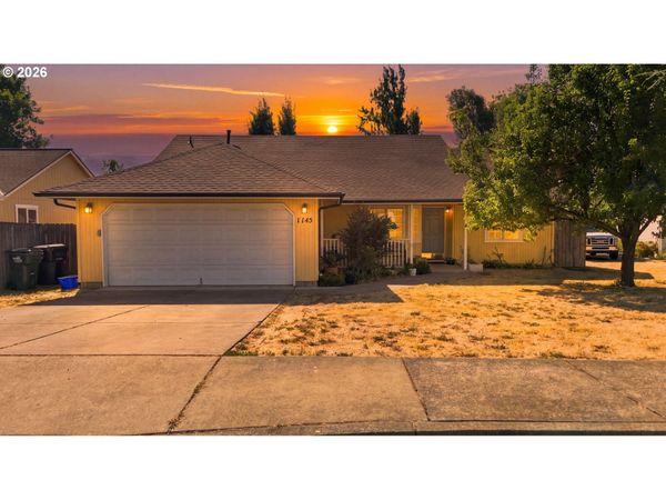 1145 ASH GROVE LOOP, Creswell, OR 97426