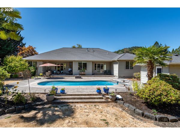 217 OLD GARDEN VALLEY RD, Roseburg, OR 97471