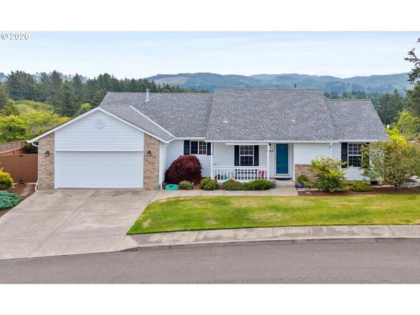 5248 NE Voyage AVE, Lincoln City, OR 97367
