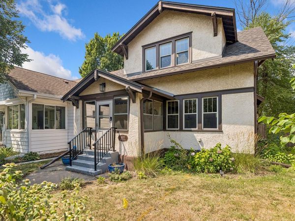 611 Pascal Street N, Saint Paul, MN 55104
