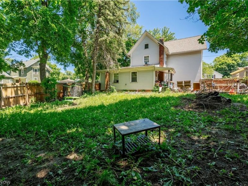 323 2nd Street NE, Massillon, OH 44646 Photo 5