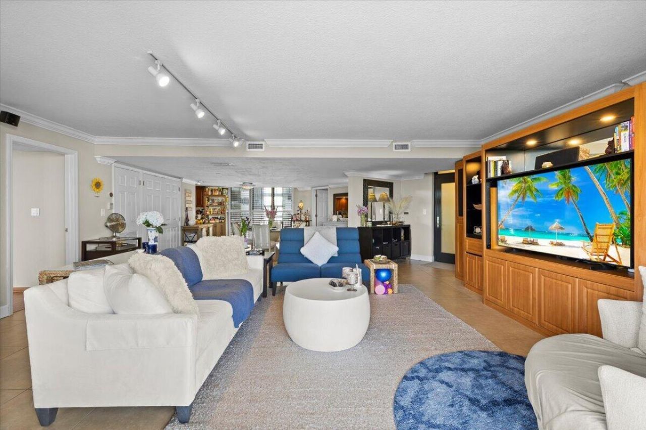 1167 Hillsboro Mile, Unit 308, Hillsboro Beach, FL 33062 Photo