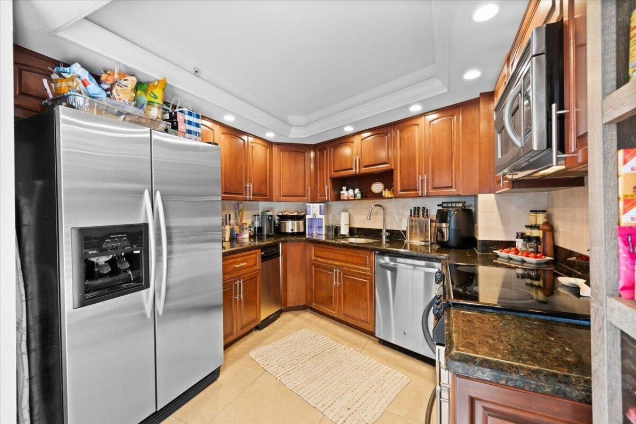 1167 Hillsboro Mile, Unit 308, Hillsboro Beach, FL 33062 Photo