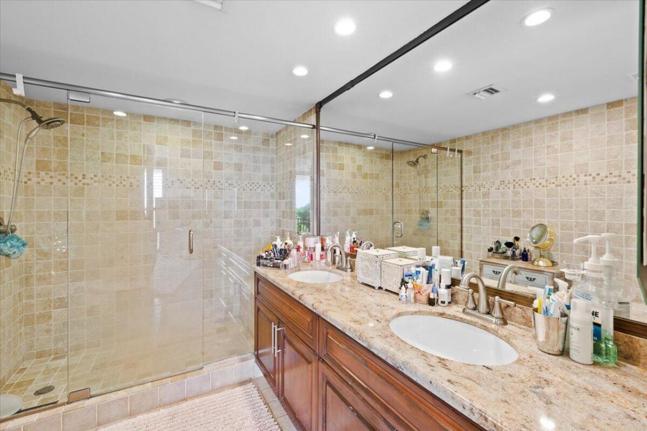 1167 Hillsboro Mile, Unit 308, Hillsboro Beach, FL 33062 Photo