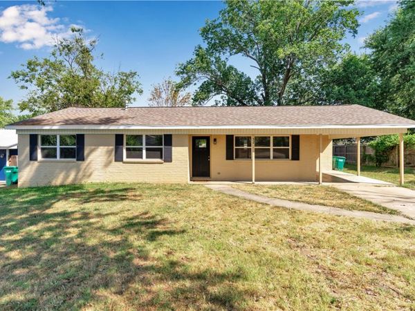 52 Southwood Street, West Fork, AR 72774