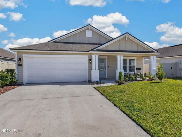 65805 EDGEWATER Drive, Yulee, FL 32097