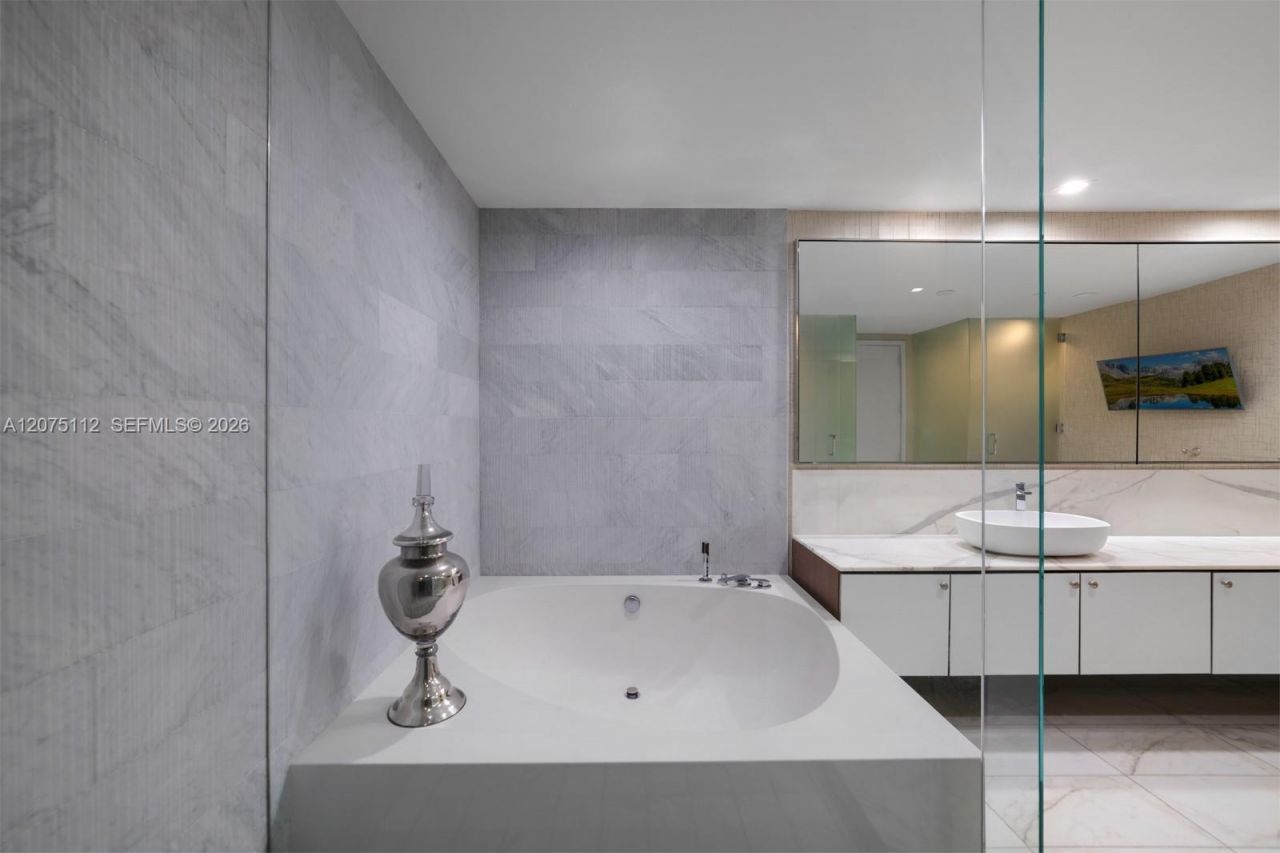 10203 Collins Ave , Unit 801, Bal Harbour, FL 33154 Photo