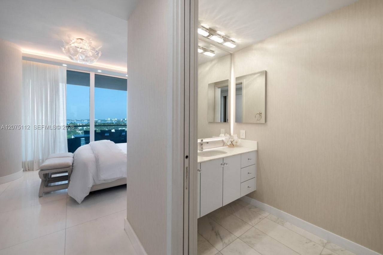 10203 Collins Ave , Unit 801, Bal Harbour, FL 33154 Photo