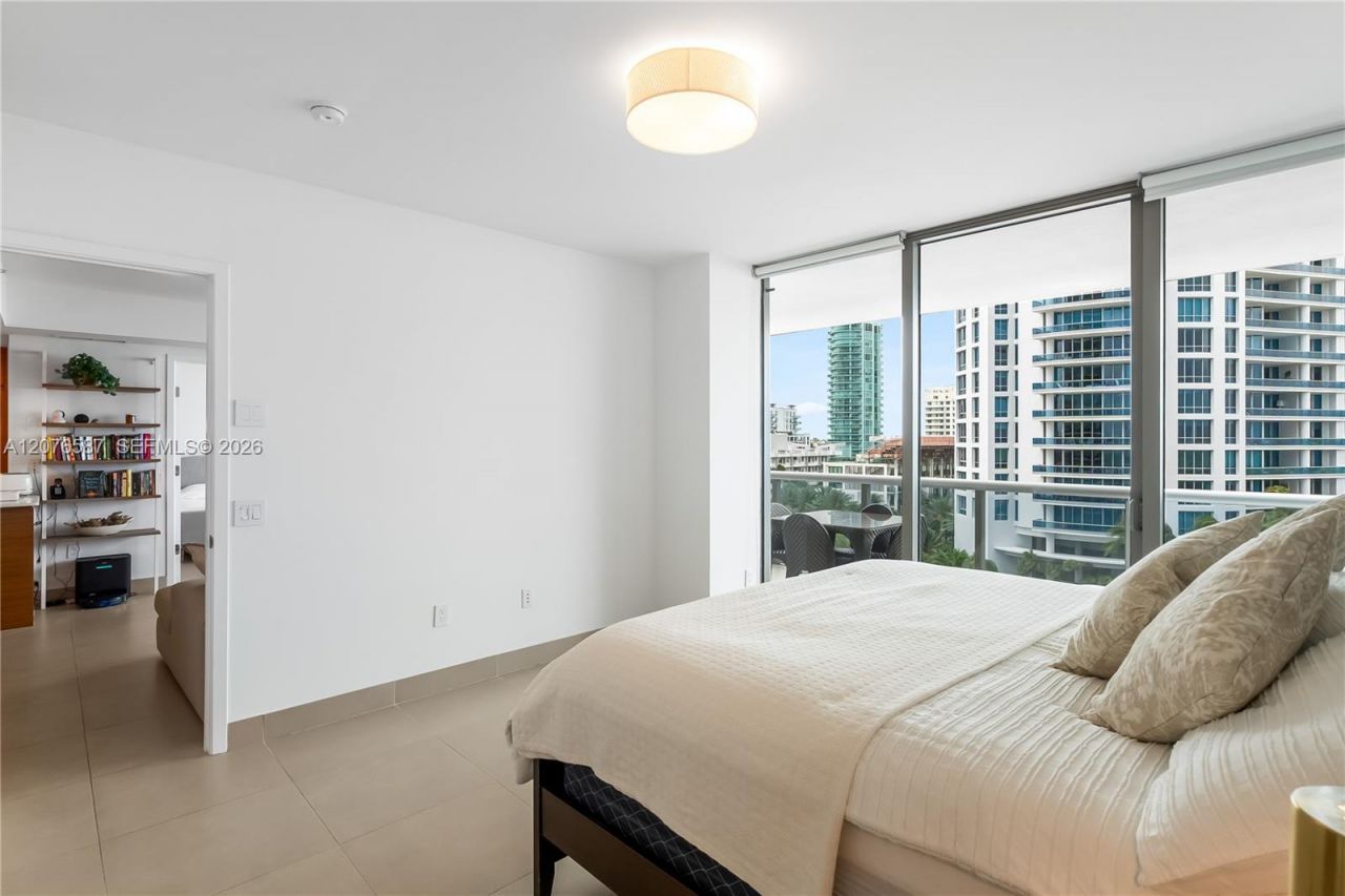 5875 Collins Ave, Unit 903, Miami Beach, FL 33140 Photo
