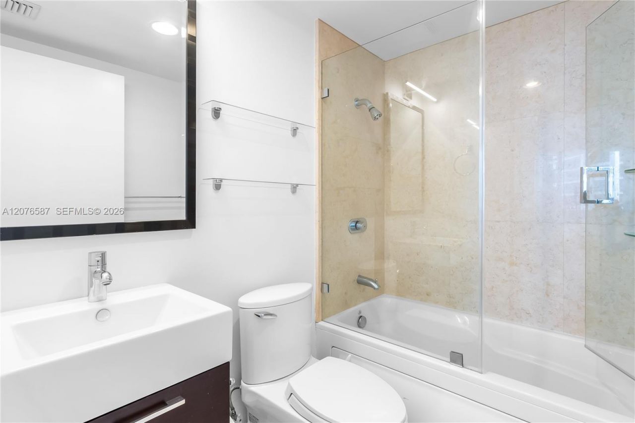 5875 Collins Ave, Unit 903, Miami Beach, FL 33140 Photo