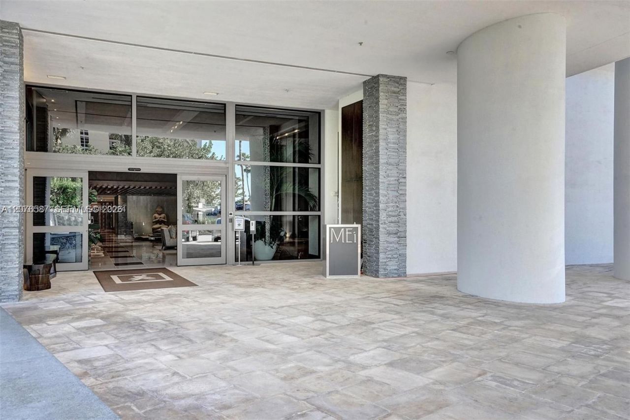 5875 Collins Ave, Unit 903, Miami Beach, FL 33140 Photo