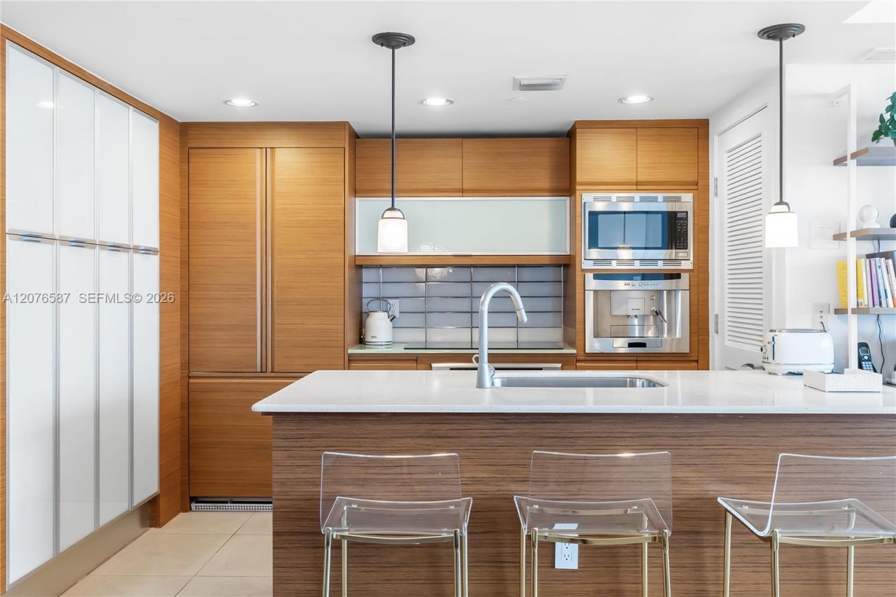 5875 Collins Ave, Unit 903, Miami Beach, FL 33140 Photo