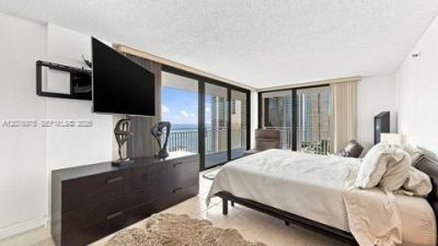 210 174 St , Unit 2401, Sunny Isles Beach, FL 33160 Photo
