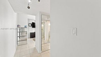 210 174 St , Unit 2401, Sunny Isles Beach, FL 33160 Photo