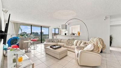 210 174 St , Unit 2401, Sunny Isles Beach, FL 33160 Photo