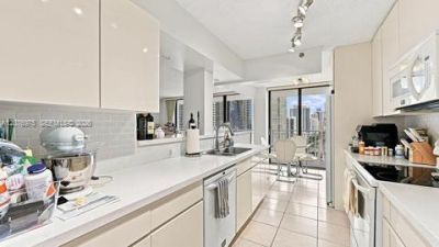 210 174 St , Unit 2401, Sunny Isles Beach, FL 33160 Photo