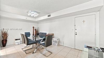 210 174 St , Unit 2401, Sunny Isles Beach, FL 33160 Photo