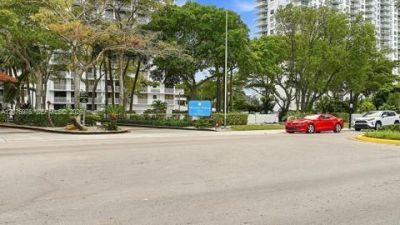 210 174 St , Unit 2401, Sunny Isles Beach, FL 33160 Photo
