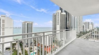 210 174 St , Unit 2401, Sunny Isles Beach, FL 33160 Photo