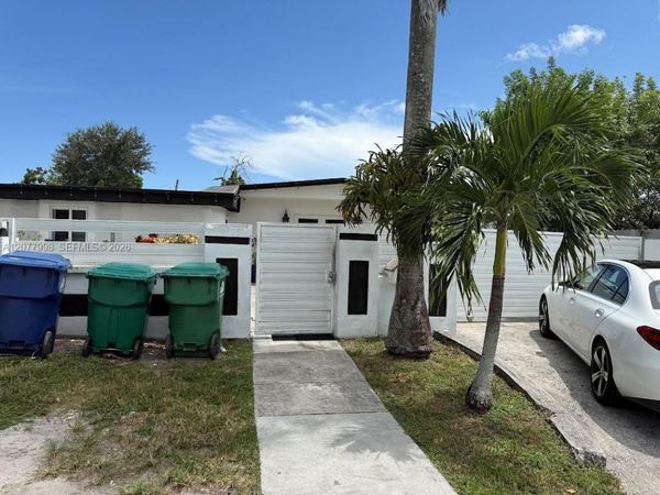 1720 NW 124th Ter , Miami, FL 33167