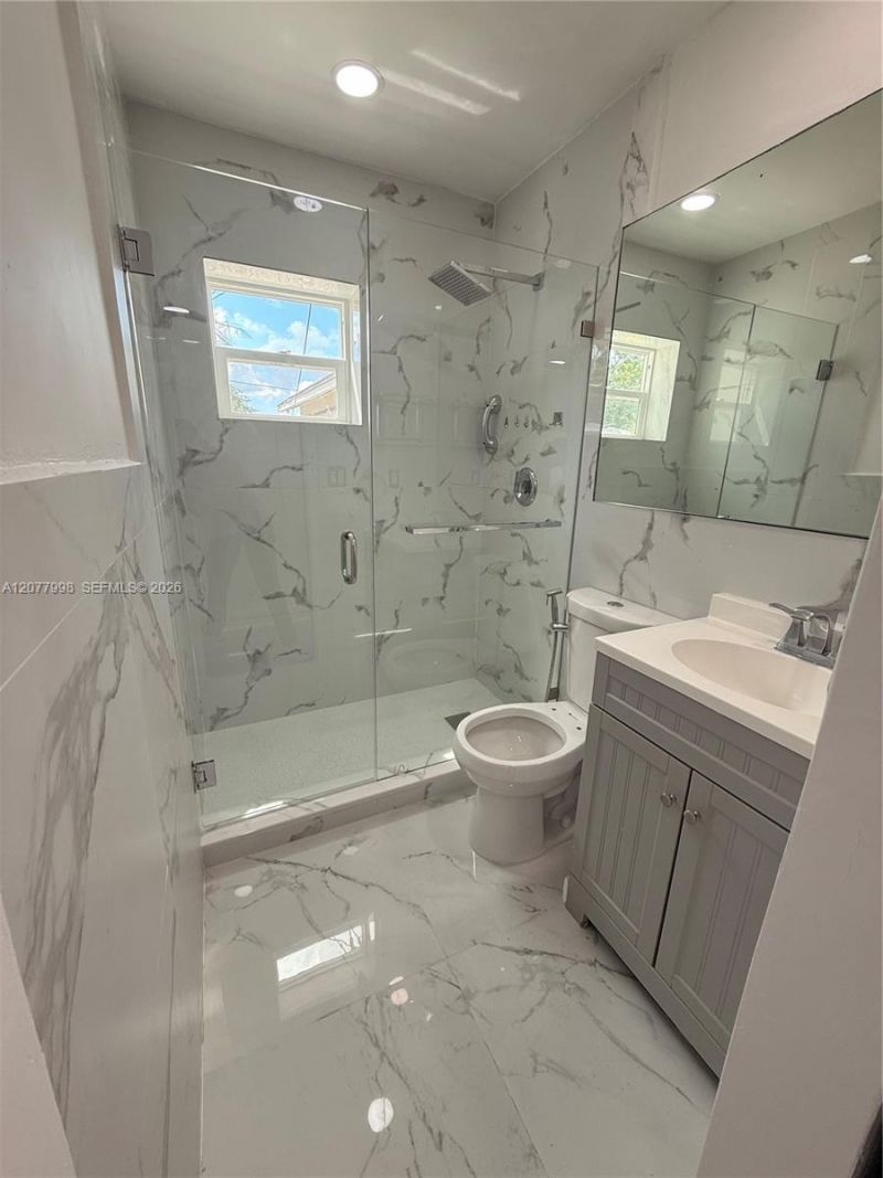 1720 NW 124th Ter , Miami, FL 33167 Photo