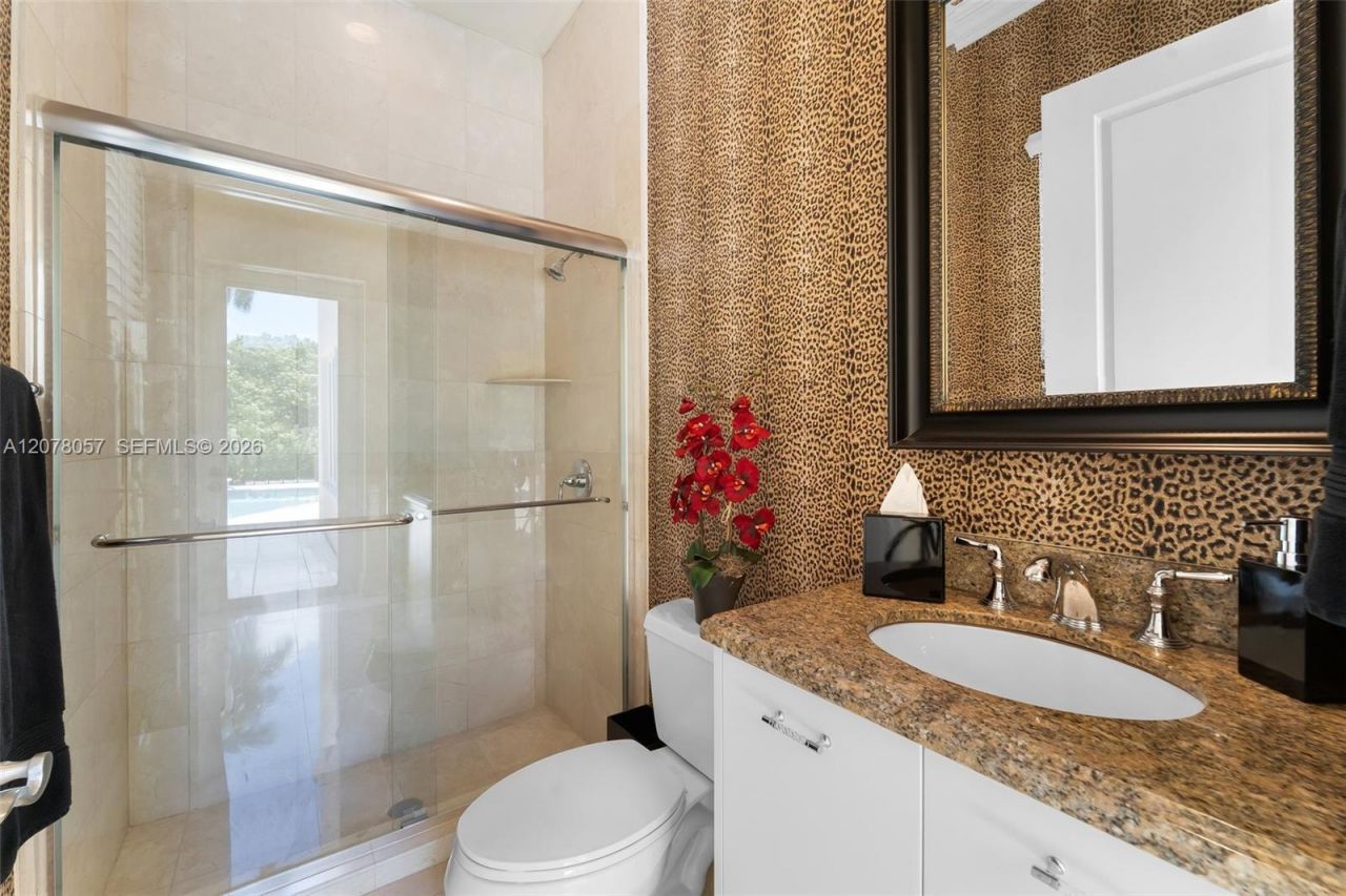 275 189th Ter , Sunny Isles Beach, FL 33160 Photo