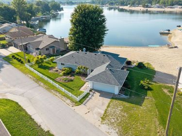 2702 Annabelle Drive, Bellevue, NE 68123