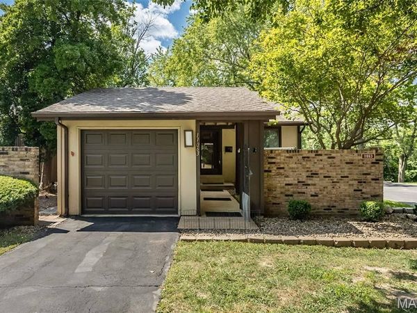 11063 Thousand Oaks Drive, St Louis, MO 63136
