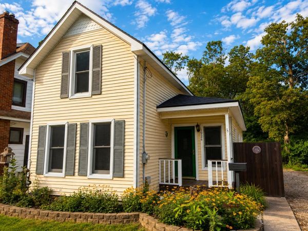 1926 Oakland Drive, Kalamazoo, MI 49008