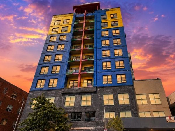 1122 W Catalpa Avenue, Unit 716, Chicago, IL 60640