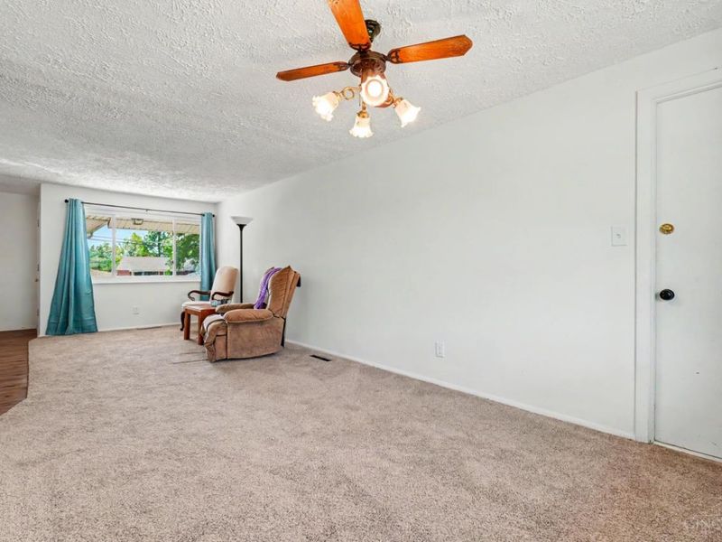 12093 Benadir Road, Springdale, OH 45246 Photo 3