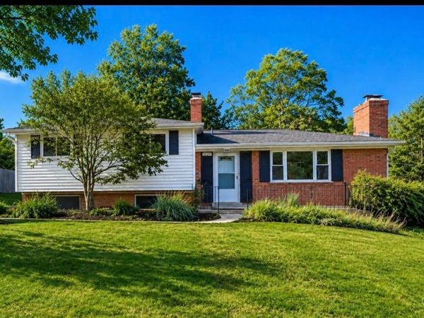 8629 Pastoral Lane, Cincinnati, OH 45244