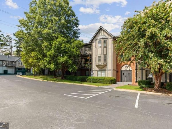 6851 Roswell Road, Unit K24, Sandy Springs, GA 30328