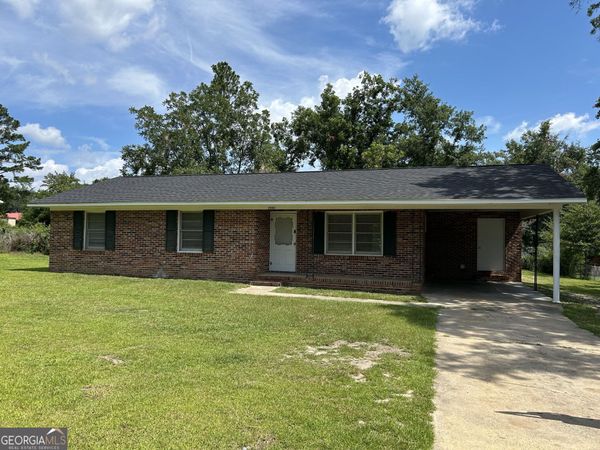2002 S Maple Drive S, Vidalia, GA 30474