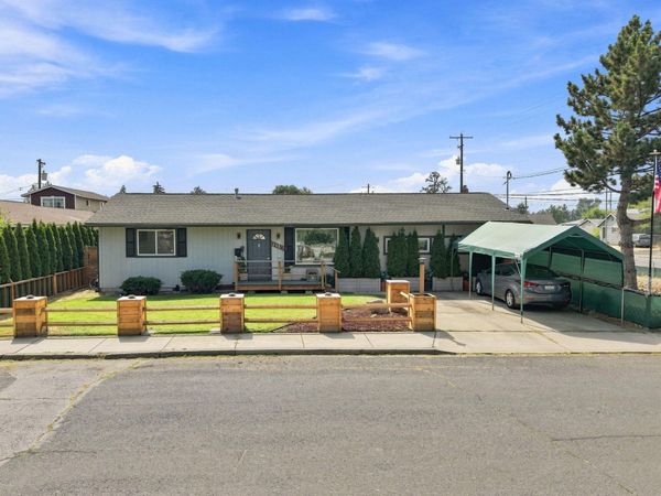 2110 E Decatur Ave, Spokane, WA 99208