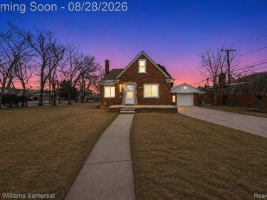 23250 FIRWOOD Avenue, Eastpointe, Mi 48021