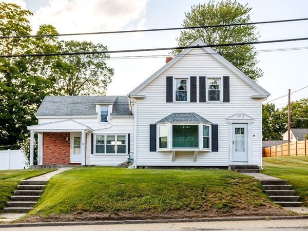 38 Woodland St, Methuen, MA 01844